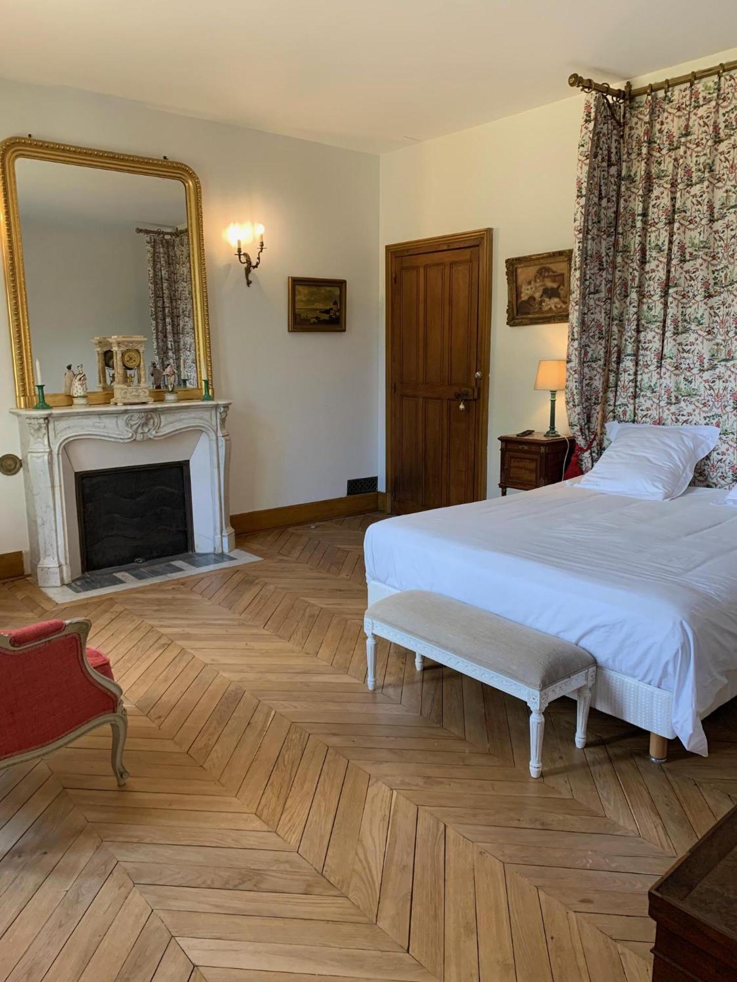 Bed and Breakfast L'Abeaupiniere Reboursin Habitación foto